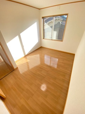 【居間・リビング】 | 上野西一戸建て