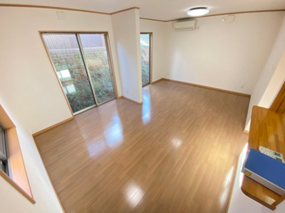 【居間・リビング】 | 上野西一戸建て