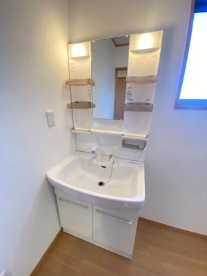 【洗面所】 | 上野西一戸建て