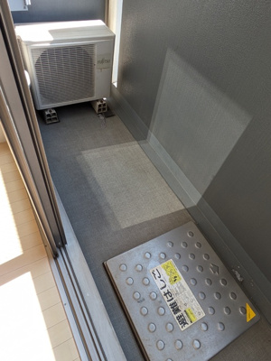 きちんと防水加工されている、清潔感のあるバルコニー★
