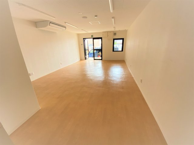 ピボット東浦駅前コートAの居間・リビング