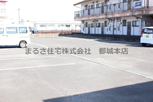 天神ハイツ月極駐車場の外観
