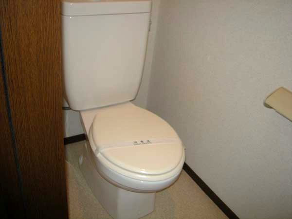 和泉市阪本町のアパートのトイレ|トイレも気になるポイント