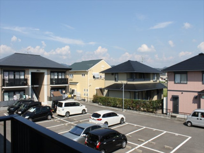 【駐車場】 | サニーコート | ※同物件、別のお部屋の写真です。