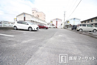 【駐車場】