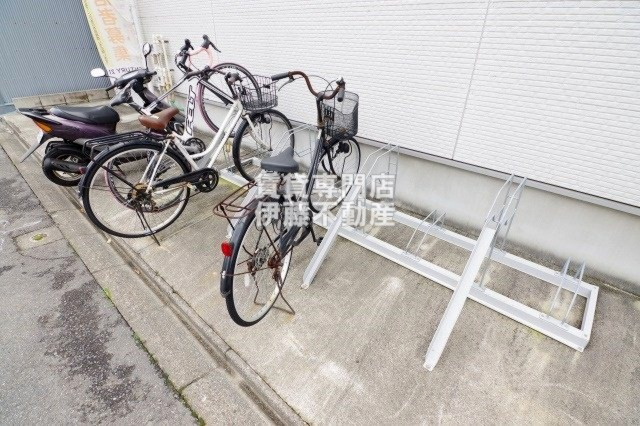 ベルトピア上飯田の駐車場|駐輪場