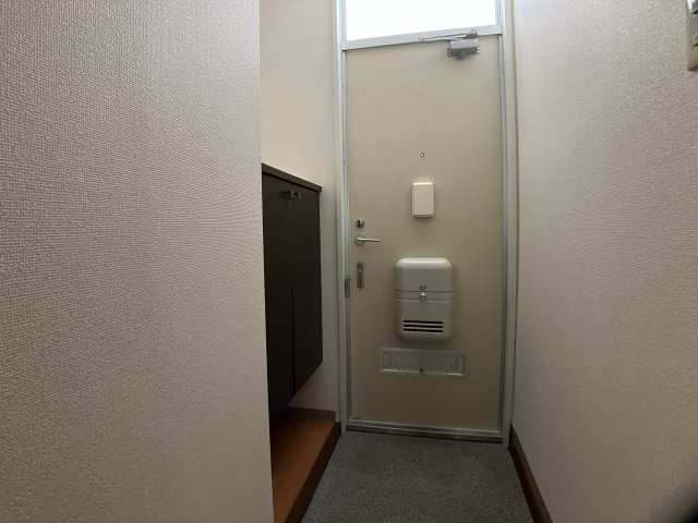 ライトコート国府台Ⅲの玄関