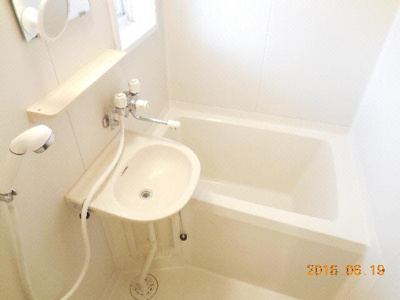 【浴室】 | ヴァンキャトル