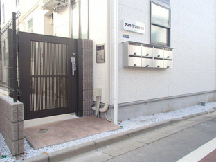 ★建物入り口オートロック付き★
