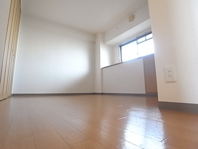 【寝室】 | ソレアード鶴見
