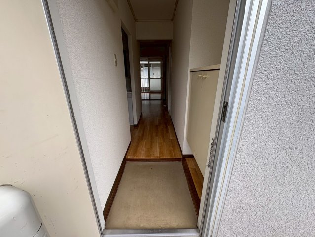 ライトコート国府台Ⅰの玄関