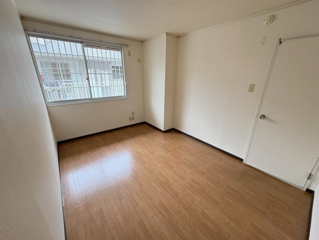 ライトコート国府台Ⅰの居間・リビング