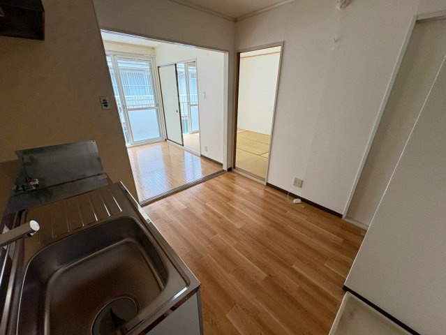 ライトコート国府台Ⅰの居間・リビング