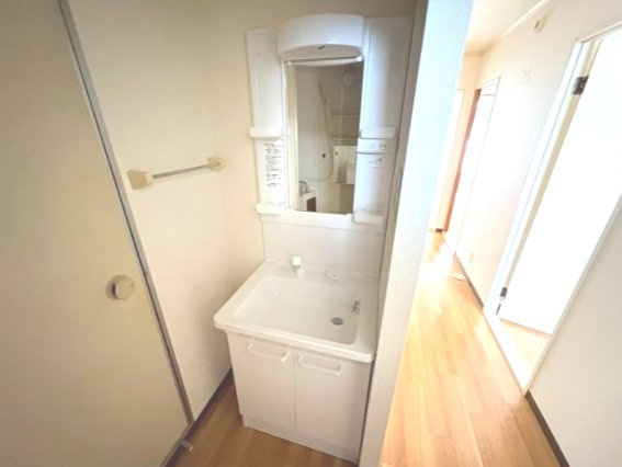 ライトコート国府台Ⅰの独立洗面台