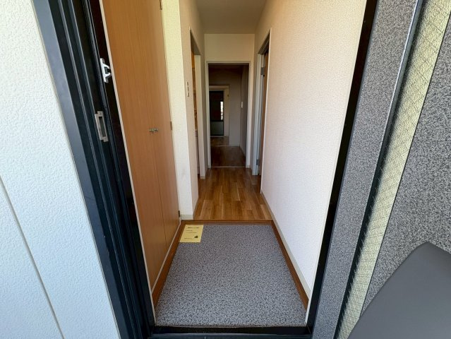 クレールハイツの玄関