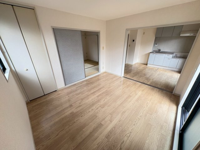 ストークハイムＢ棟の居間・リビング