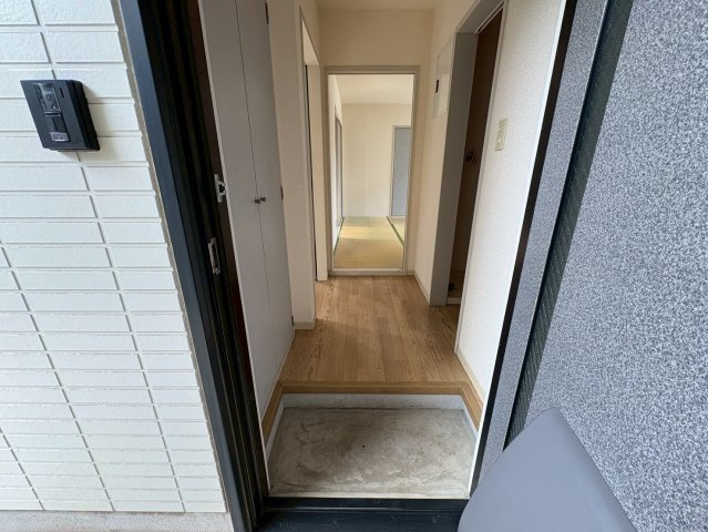 ストークハイムＢ棟の玄関