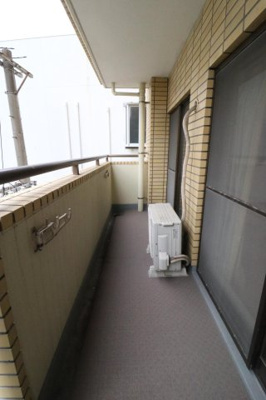 【バルコニー】 | ニューライフ大濠 | 別号室の写真になります。現況優先。