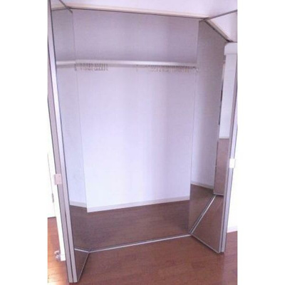 【収納】 | ル・ソレイユ21 | 別号室の写真になります。現況優先。