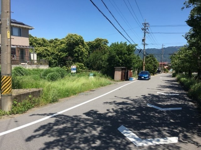 【商談中】売土地　不破郡垂井町宮代　101.57坪の前面道路含む現地写真
