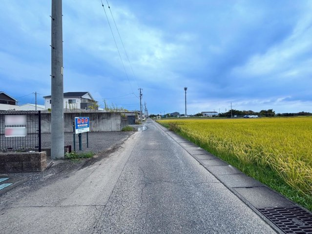 売土地　羽島市正木町新井　112.83坪の前面道路含む現地写真