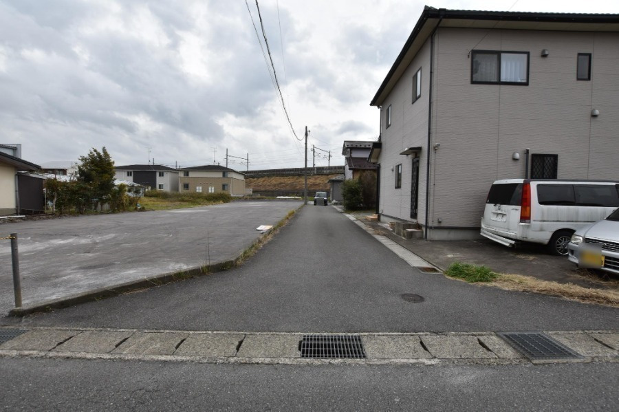 売土地　垂井駅南の前面道路含む現地写真|現地(2022年3月29日)撮影