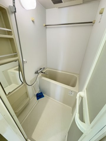 ドゥーエ国府台の浴室