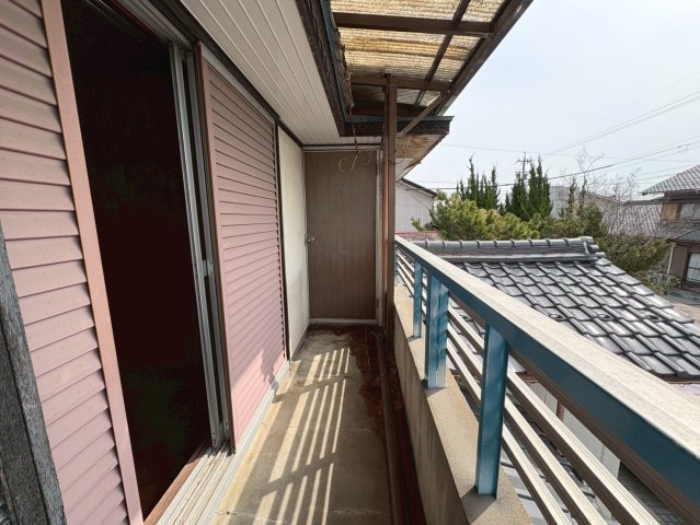 【商談中】中古戸建　大垣市三津屋町1丁目　昭和51年築のバルコニー
