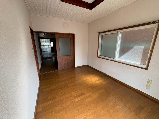 【商談中】中古戸建　大垣市三津屋町1丁目　昭和51年築の洋室