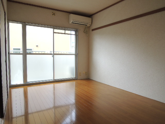 イミグランドⅢの洋室|写真は103号室【イミグランドⅢ】