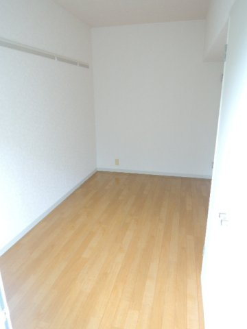 イミグランドⅢの洋室|写真は103号室【イミグランドⅢ】