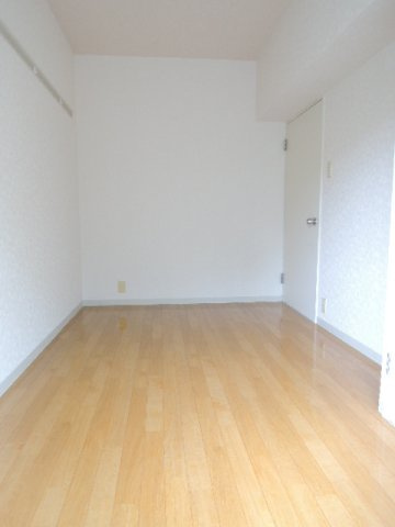 イミグランドⅢの洋室|写真は103号室【イミグランドⅢ】