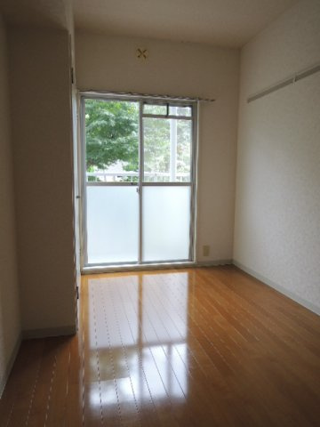 イミグランドⅢの洋室|写真は103号室【イミグランドⅢ】