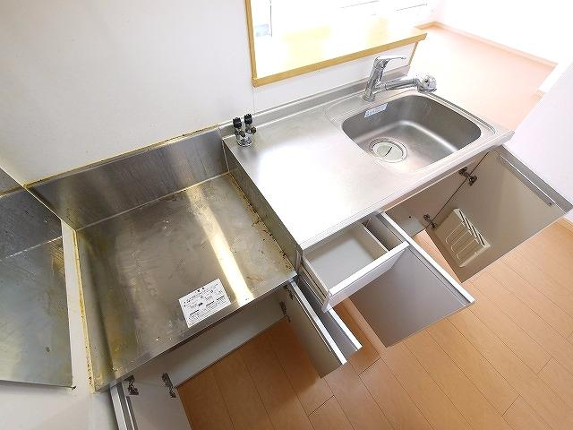 アルドールのキッチン|きれいなキッチンです