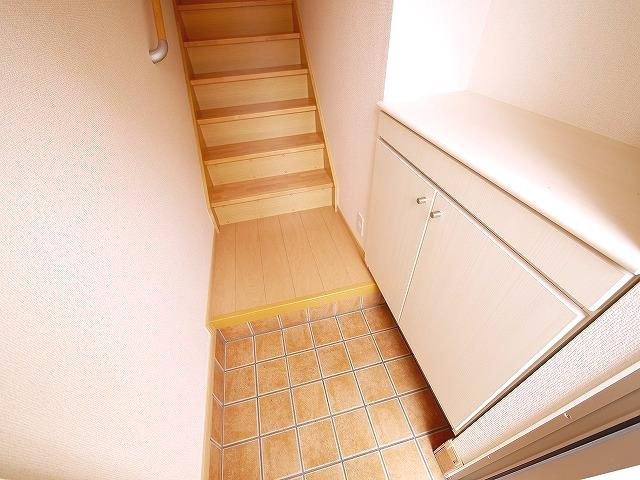 アルドールの玄関|明るい玄関です