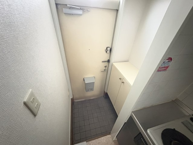 メゾン藤の玄関