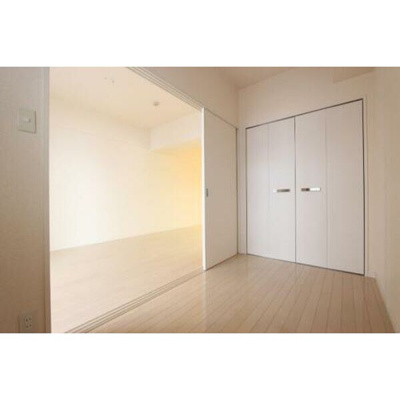 【洋室】 | グリュックハイム山王公園前 | 別号室の写真になります。現況優先。