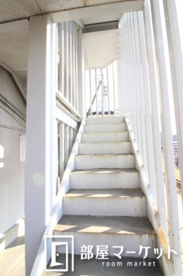 【エントランス】 | シャンポール三栄前山　Ⅰ