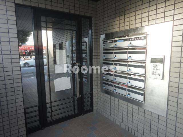 KI-3ビルのエントランス|ゆとりのあるエントランスです