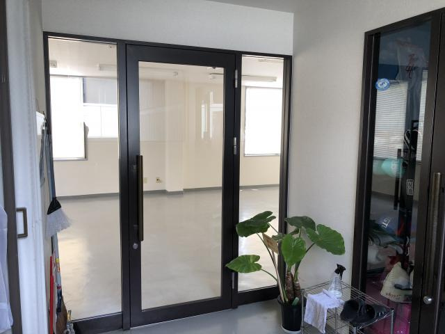 近江八幡市中村町の事務所の内装|内装です