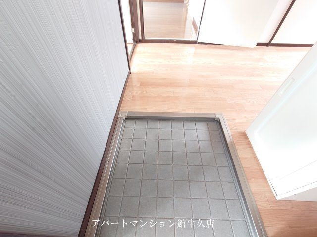 山口コーポの玄関|類似です