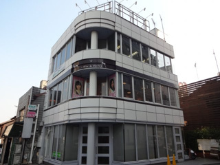 大津市梅林１丁目の店舗一部の外観