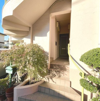 【エントランス】 | 清潔なエントランスです