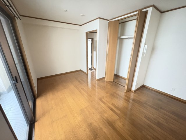 メゾン市川南の居間・リビング