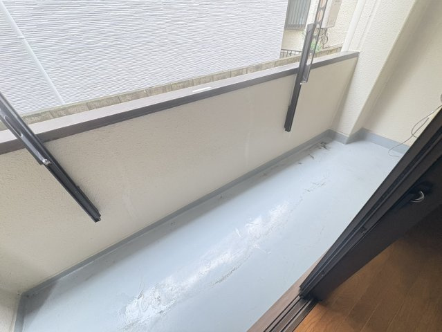 メゾン市川南のバルコニー