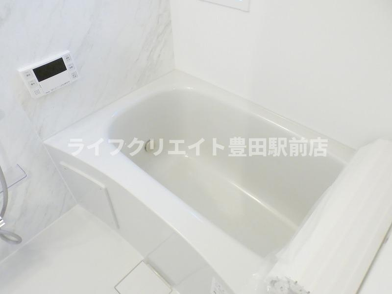 CASA ISORAの浴室
