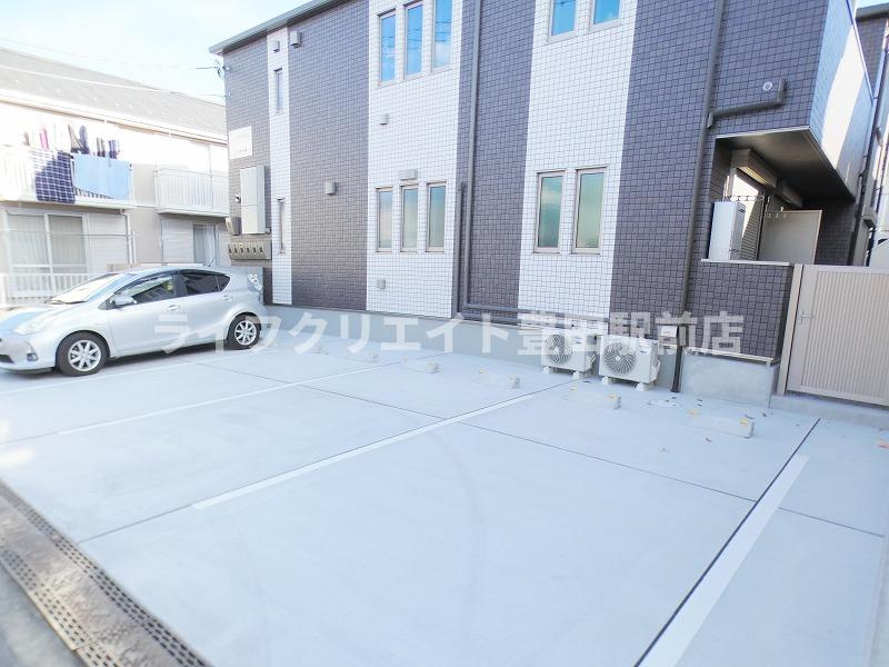 CASA ISORAの駐車場