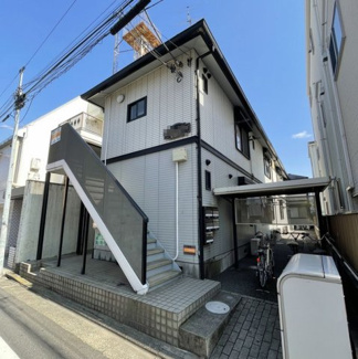 【エントランス】 | 落ち着いたエントランスです
