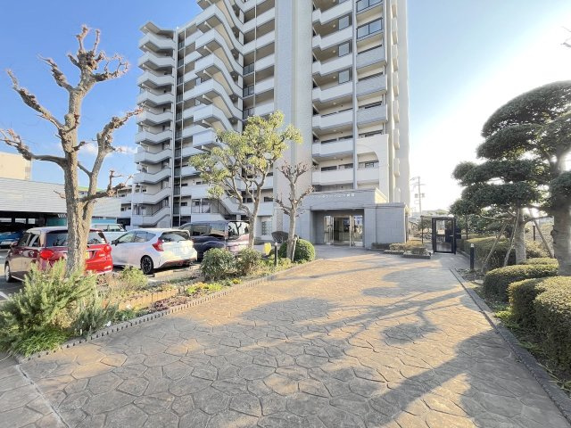 グランドパレス新宮のエントランス