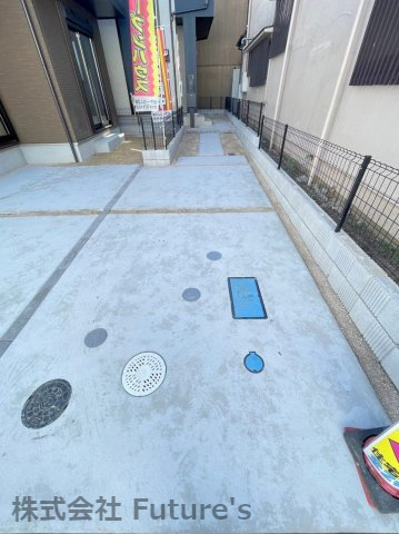 流山市流山3丁目　新築戸建　全2棟　2号棟の駐車場|カースペース1台付き